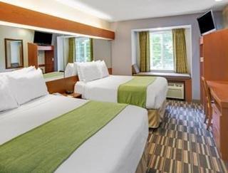 Microtel Inn & Suites By Wyndham Cherokee Exteriör bild